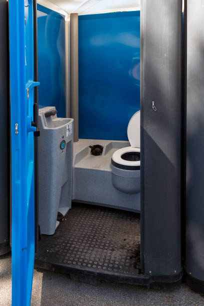 Portable Toilet Options We Offer in Littlerock, CA