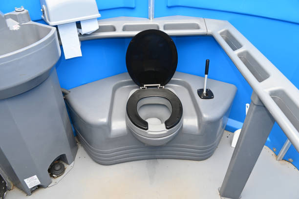 Best Portable restroom trailer rental  in Littlerock, CA